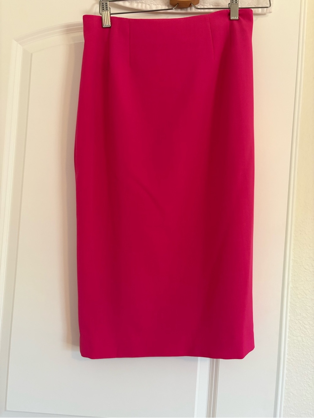 Evan Picone Vibrant Pink Pencil Skirt